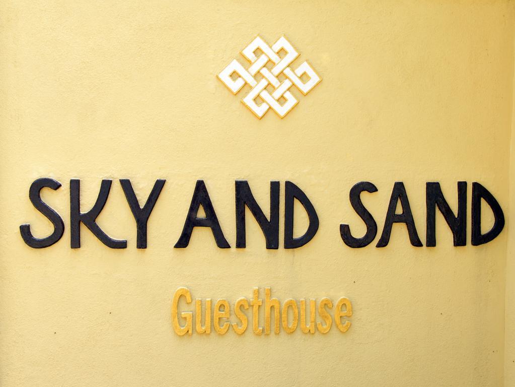 Sky And Sand Guesthouse Beruwala Habitación foto