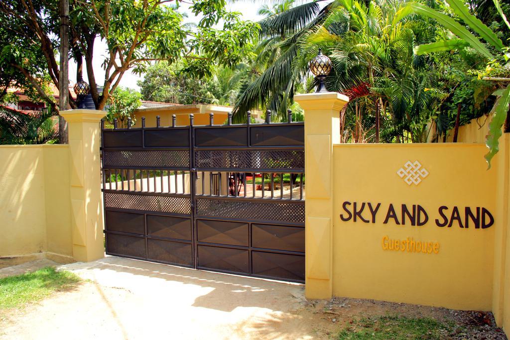 Sky And Sand Guesthouse Beruwala Habitación foto