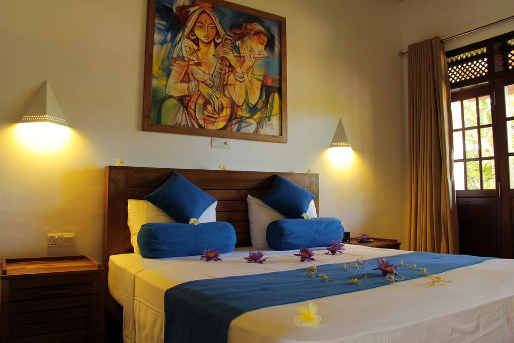 Sky And Sand Guesthouse Beruwala Habitación foto