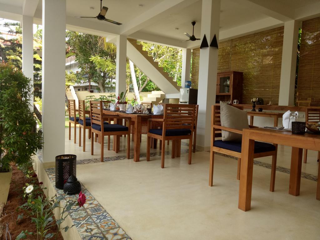 Sky And Sand Guesthouse Beruwala Exterior foto
