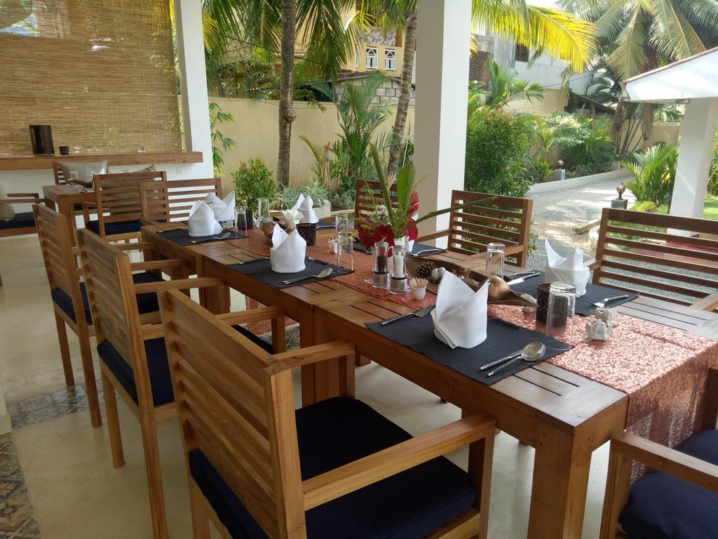 Sky And Sand Guesthouse Beruwala Exterior foto