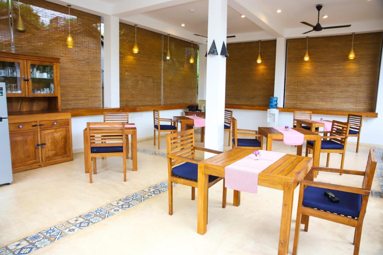 Sky And Sand Guesthouse Beruwala Exterior foto